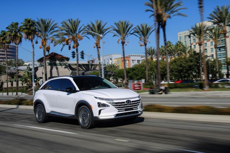 Новый водородный кроссовер Hyundai получил название NEXO