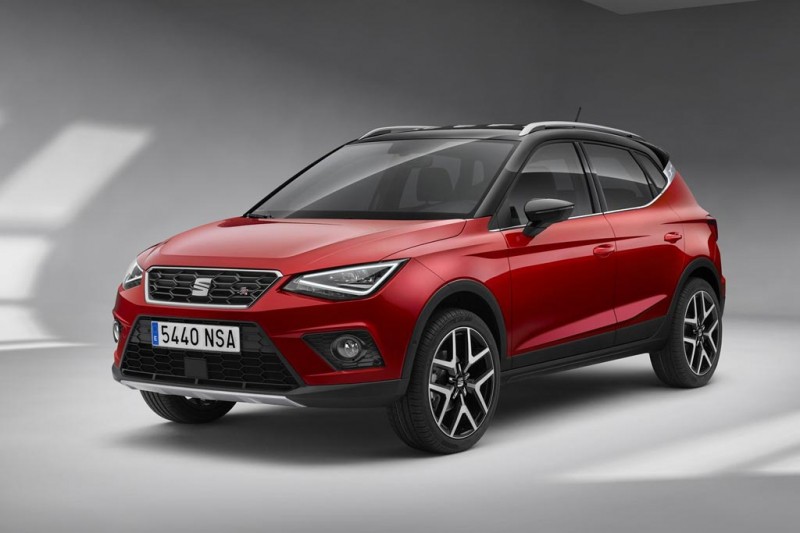 Испанцы представили новый кроссовер Seat Arona 2018