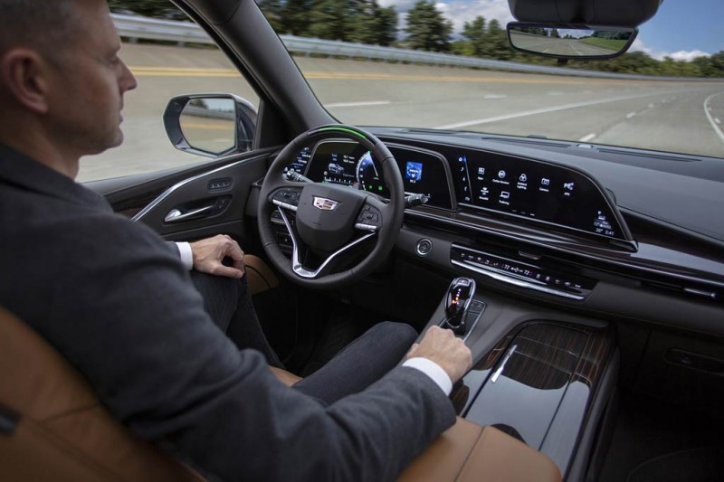 Cadillac Escalade 2021: новый внедорожник пятого поколения