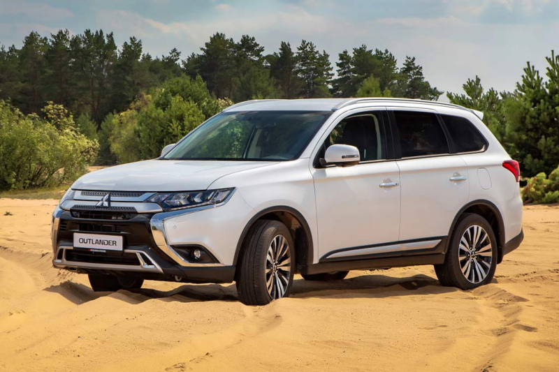 Обзор Mitsubishi Outlander 2021: комплектации и цены, фото в новом кузове