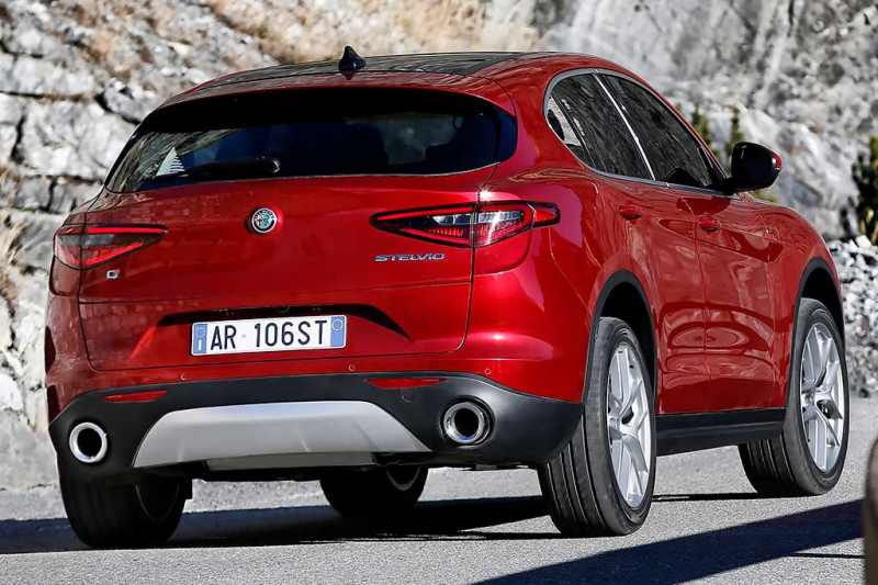Первый серийный кроссовер Alfa Romeo получил имя Stelvio