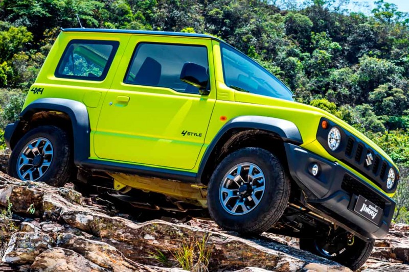 Suzuki Jimny 2021: цена и комплектации в России, фото и характеристики