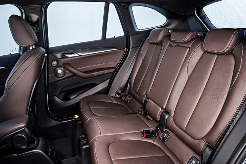 Баварцы представили кроссовер BMW X1 в новом кузове F48