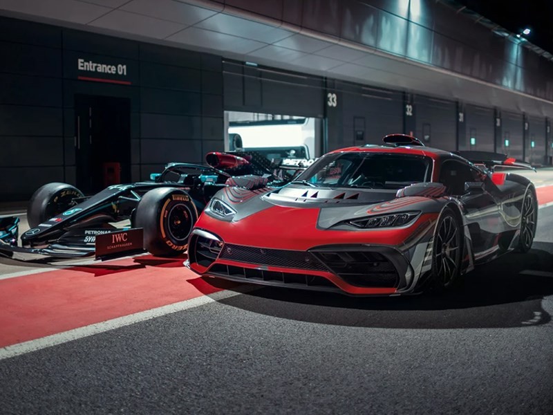 Дебют Mercedes AMG One опять откладывается