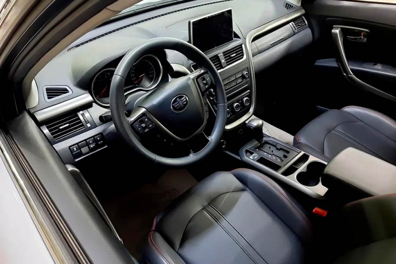 FAW Besturn X80: рестайлинговый вариант кроссовера