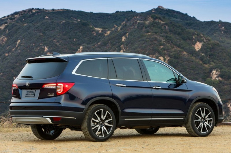 Honda Pilot 2021: фото и цена, характеристики большого кроссовера
