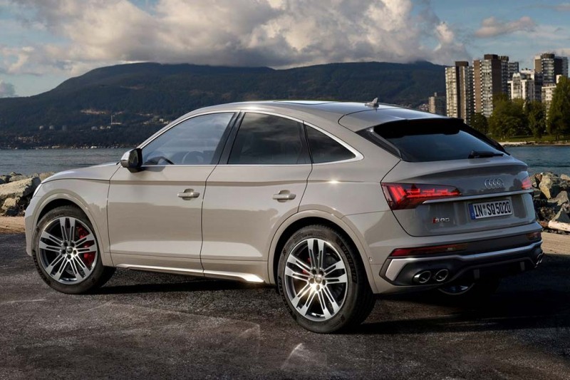 Audi SQ5 Sportback: подогретая версия купеобразного «ку-пятого» 1 Audi SQ5 Sportback: подогретая версия купеобразного «ку-пятого»