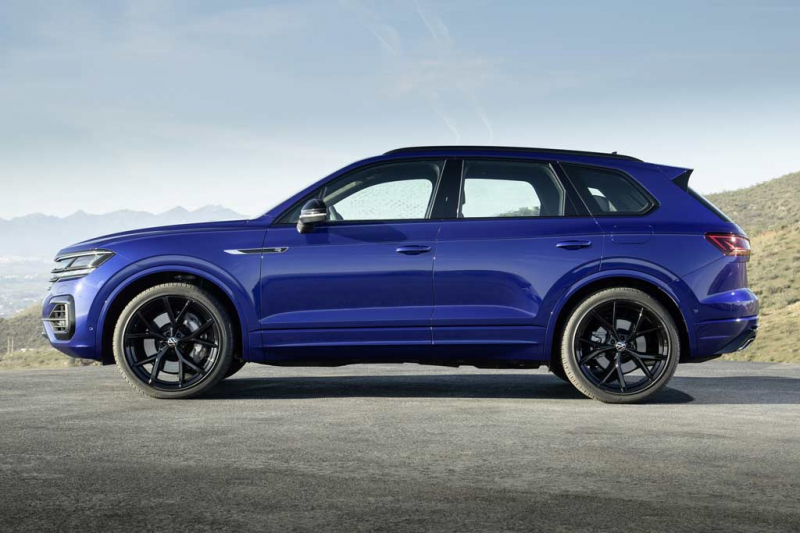 Представлен мощный Volkswagen Touareg R с гибридной установкой и богатым оснащением