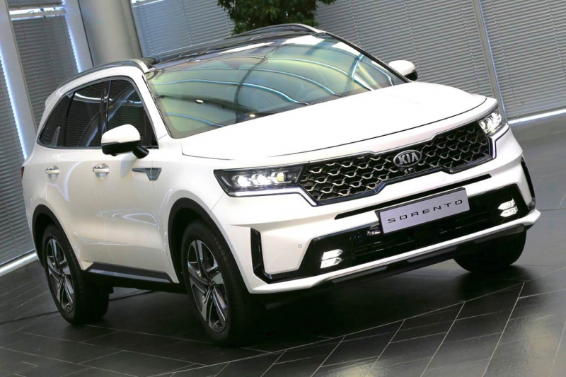 Модный и богато оснащенный Kia Sorento 2021: встречайте модель четвертой генерации