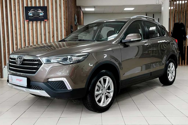 FAW Besturn X80: рестайлинговый вариант кроссовера