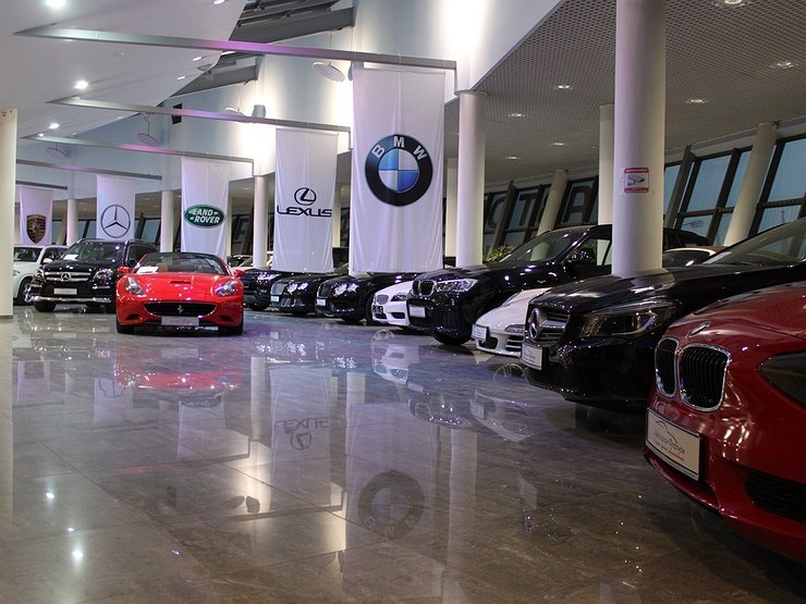 Российский авторынок просел в августе на 17%
