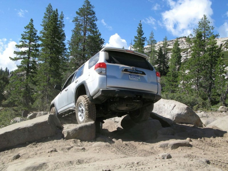 Toyota 4Runner: внедорожник пятого поколения