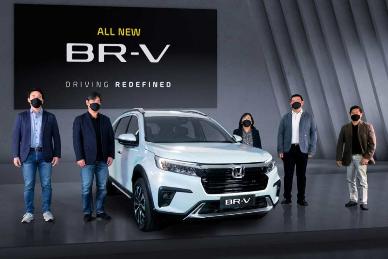 Honda BR-V 2022: новый семиместный кроссовер за 1,34 млн рублей