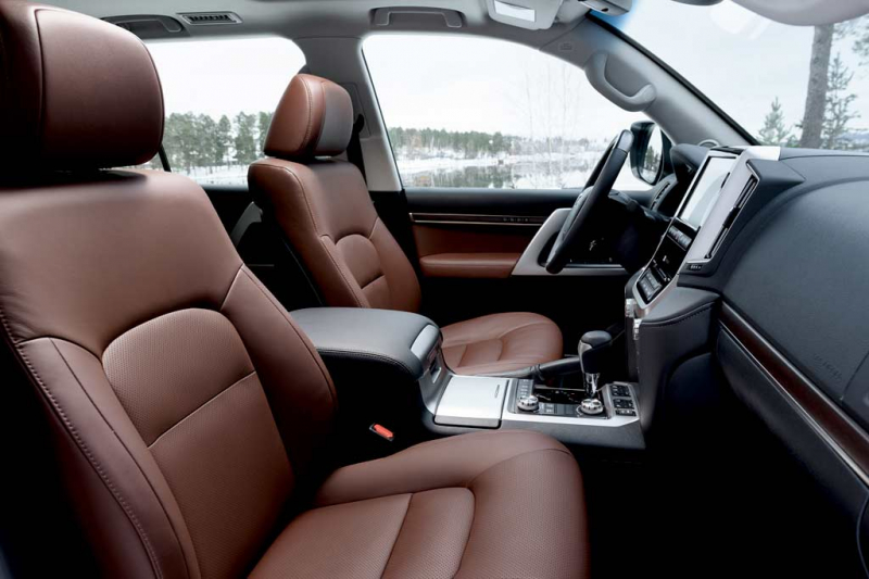 Toyota Land Cruiser 2020: фото, цена и комплектации, отзывы владельцев