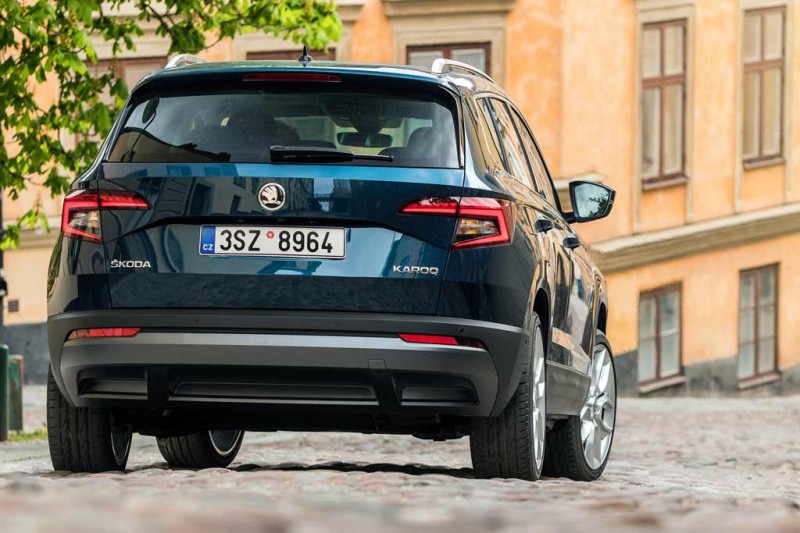Skoda Karoq 2021: отзывы владельцев, комплектации и цены, фото в новом кузове