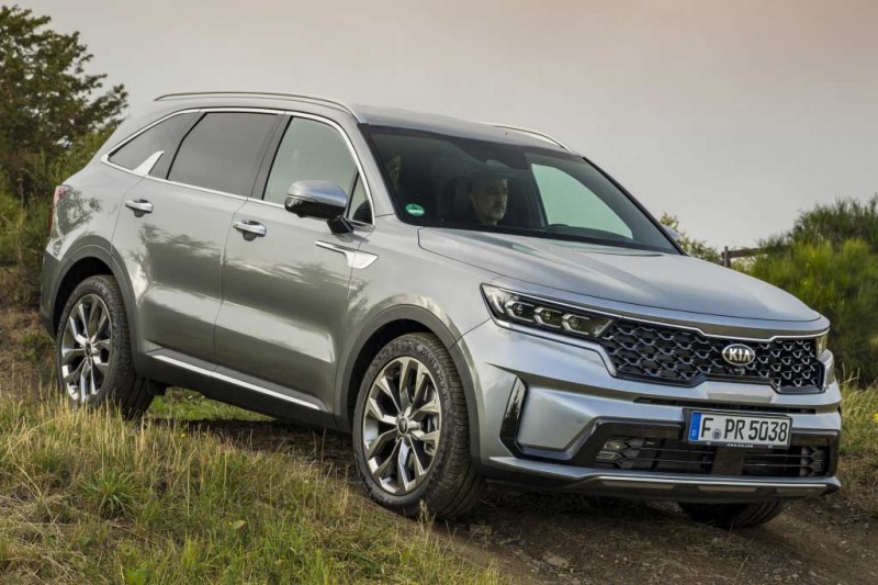 Модный и богато оснащенный Kia Sorento 2021: встречайте модель четвертой генерации