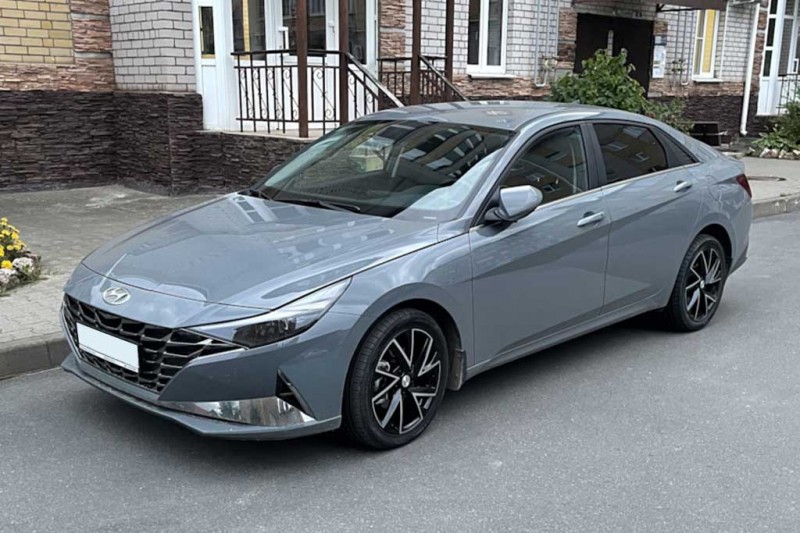 Стоит ли покупать новый Hyundai Elantra 2021: все минусы, отзывы владельцев