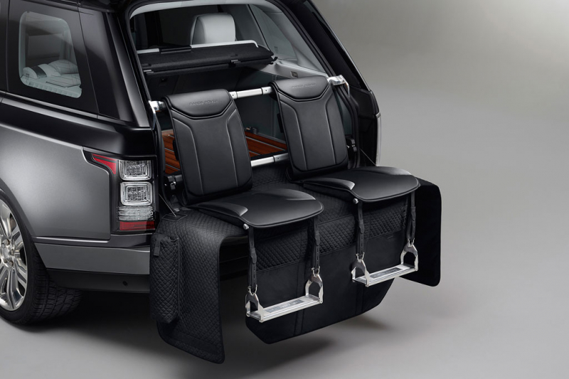 Роскошный Range Rover SVAutobiography от подраздления SVO