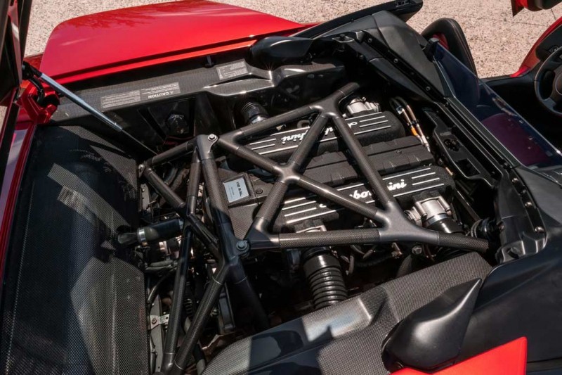 Родстер Lamborghini Murcielago LP640 в редком цвете оценили в 14,5 млн руб
