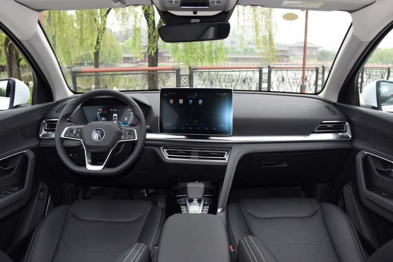 Новый BYD Song Pro: мощные гибриды и версия на электротяге