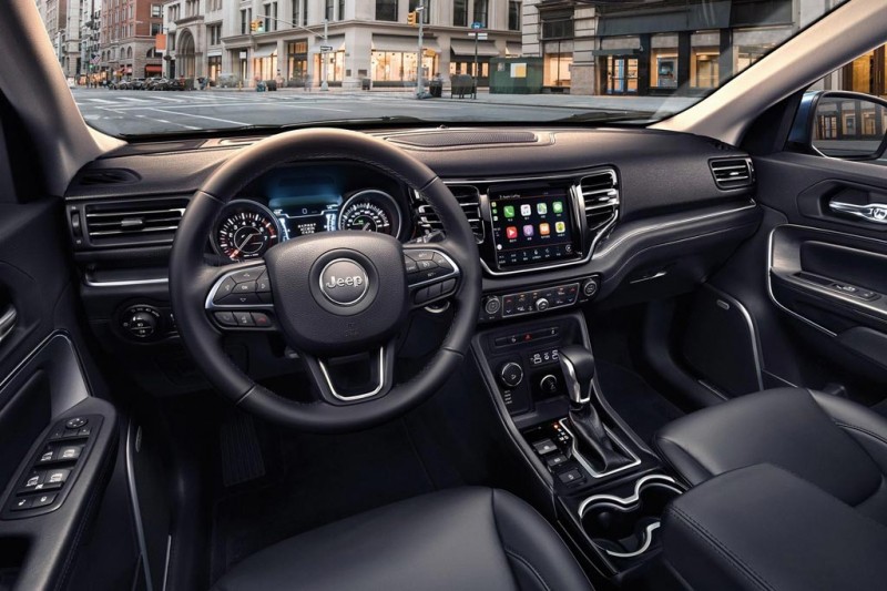 Новый Jeep Commander 2019: пятиместная версия Гранда