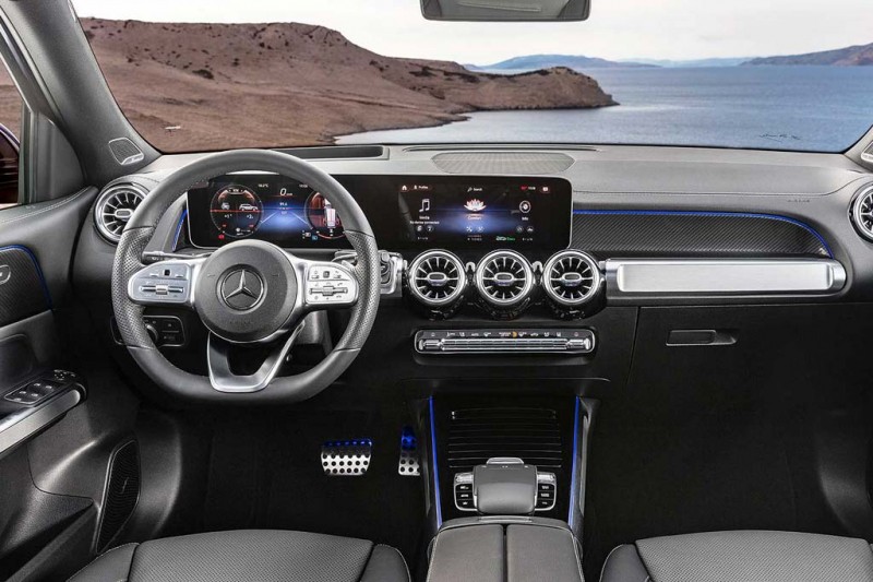 Новый Mercedes GLB 2021: паркетник для семейных людей