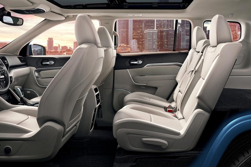 Новый Jeep Commander 2019: пятиместная версия Гранда