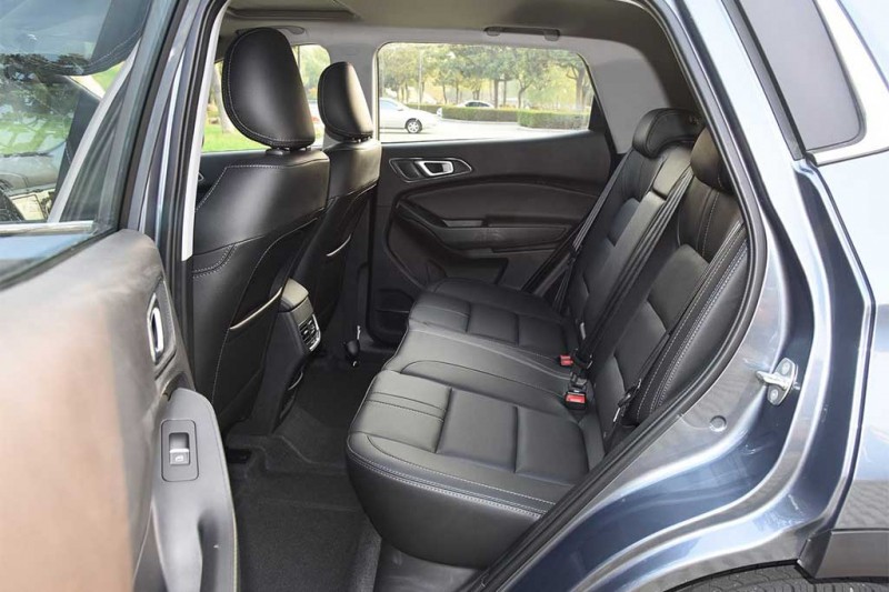 Chery Tiggo 4 2021: цена и комплектации, фото модели, характеристики
