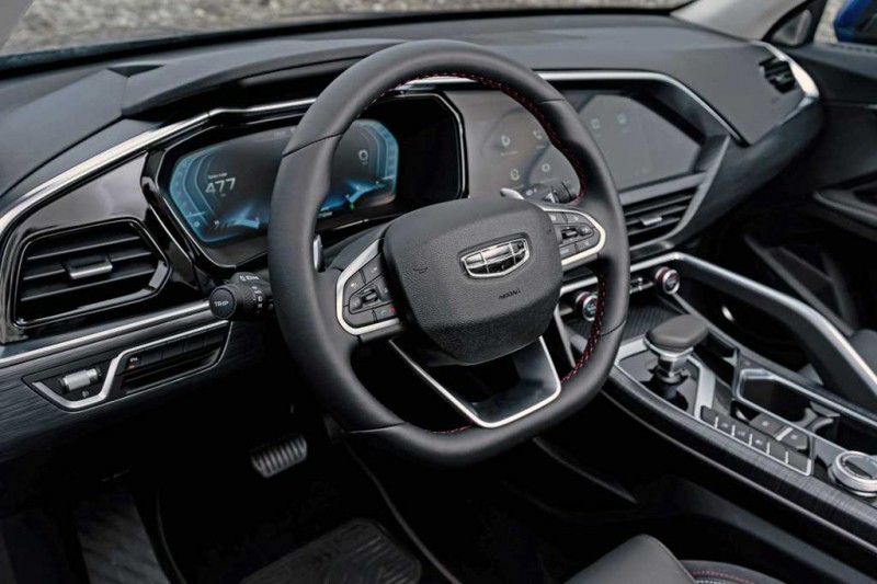 Обзор Geely Tugella 2021: купеобразный кроссовер из Поднебесной