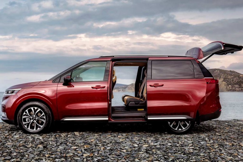 Представлен новый минивэн Kia Carnival 2021: теперь это машина класса GUV
