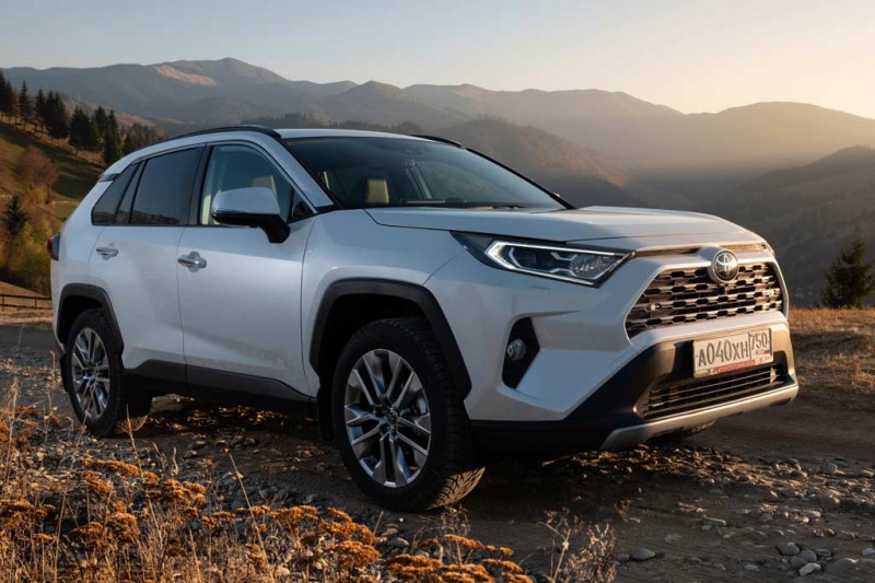 Toyota RAV4 2021: цена и комплектации, фото в новом кузове, отзывы владельцев