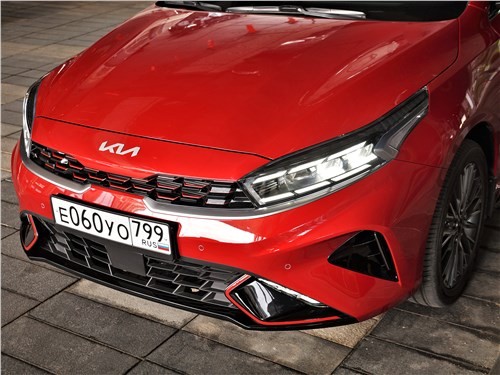 Обновленный Kia Cerato - на глубокий рестайлинг не тянет