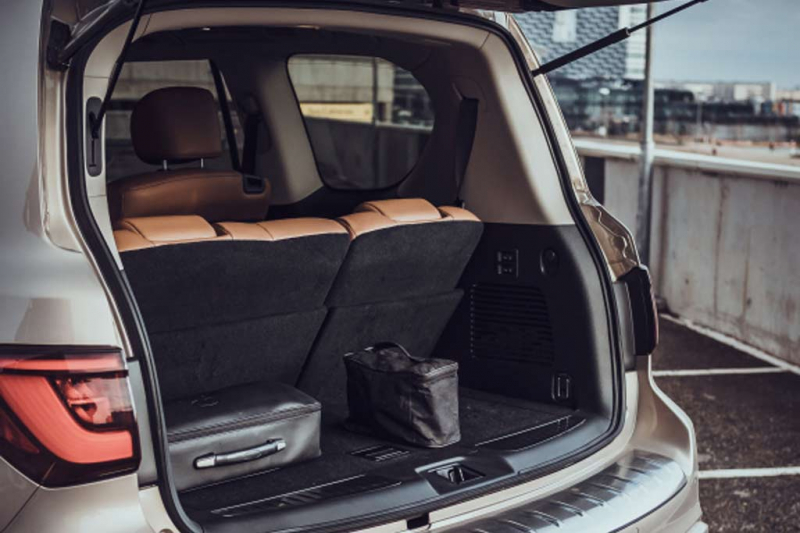 Обзор Infiniti QX80 2021: третий рестайлинг большого внедорожника