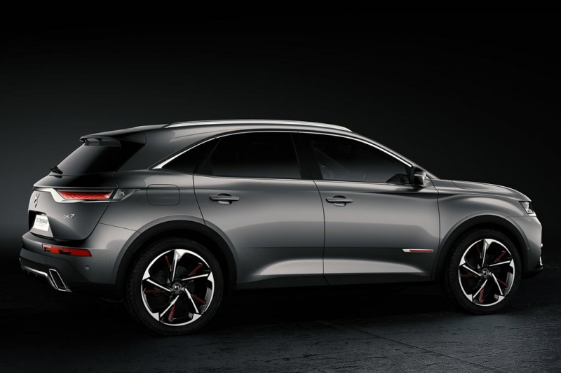 Флагманом бренда DS стал кроссовер 7 Crossback