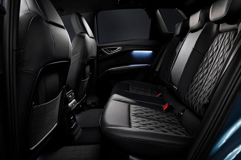Электрический Audi Q4 e-tron дебютировал вместе с версией Sportback