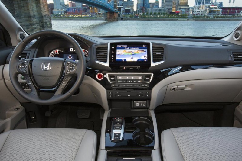Honda Pilot 2021: фото и цена, характеристики большого кроссовера