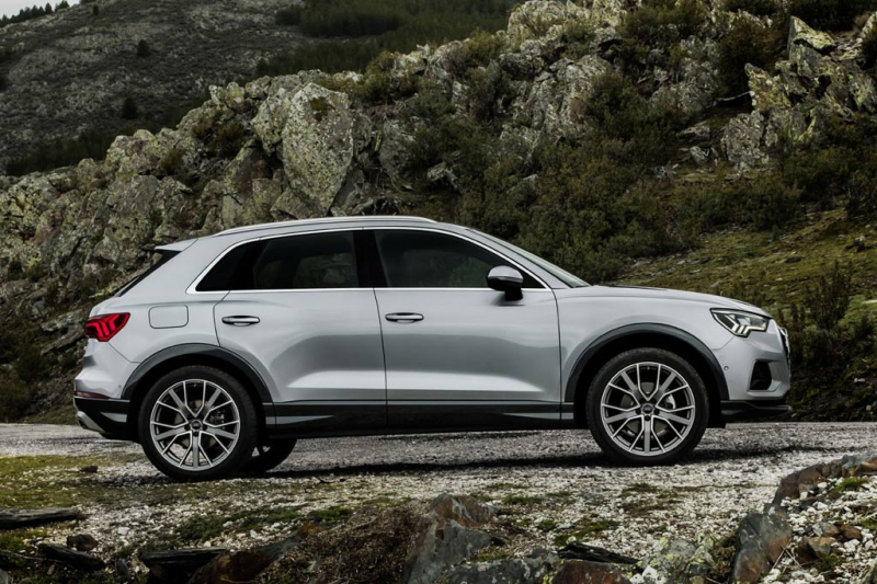 Новый Audi Q3 2021: вторая генерация паркетника