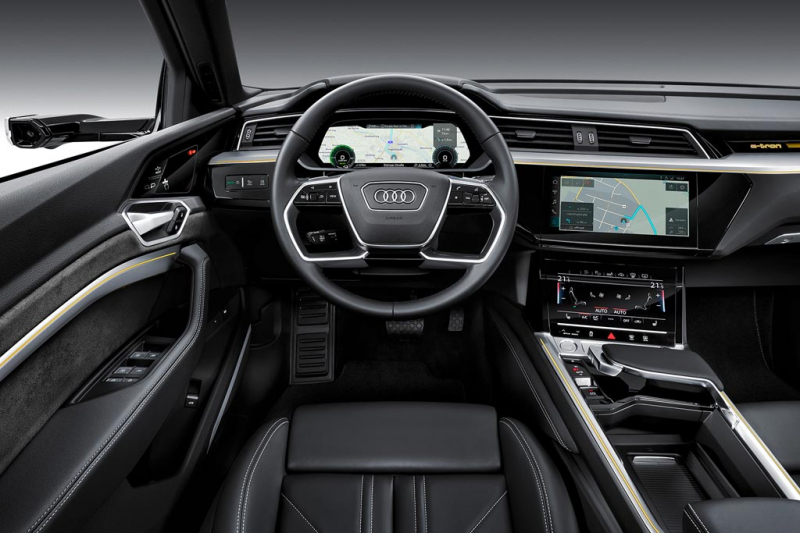 Audi e-tron 2021: первый электрический кроссовер Ауди