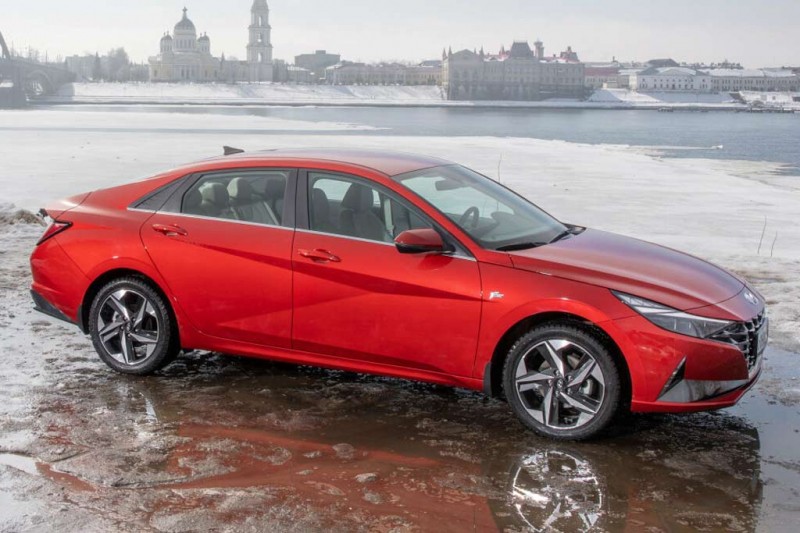 Стоит ли покупать новый Hyundai Elantra 2021: все минусы, отзывы владельцев