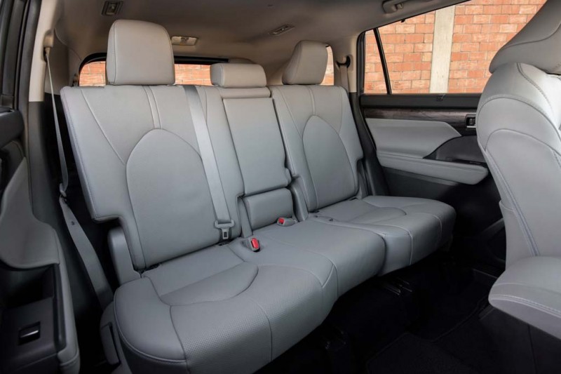 Новый Toyota Highlander 2021: кроссовер четвертого поколения
