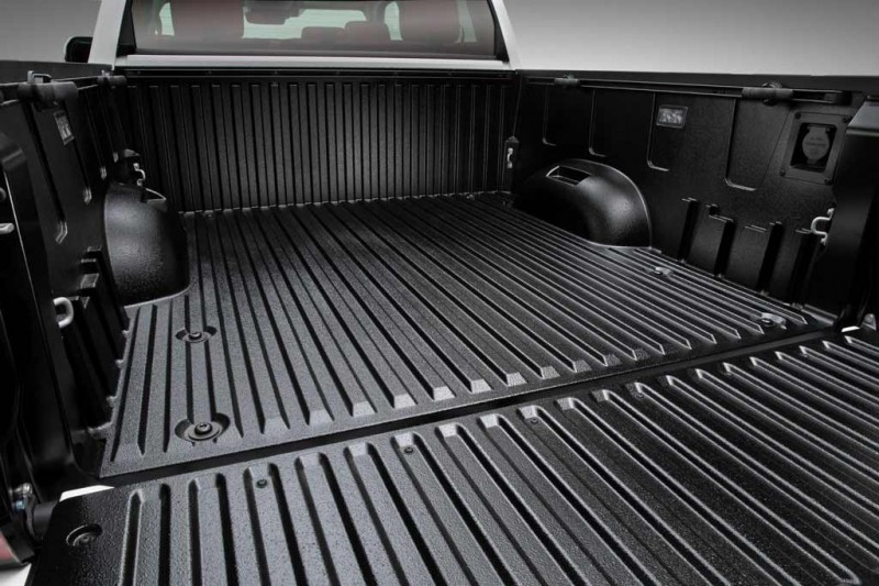 Японцы презентовали Toyota Tundra 2022: пикап третьего поколения