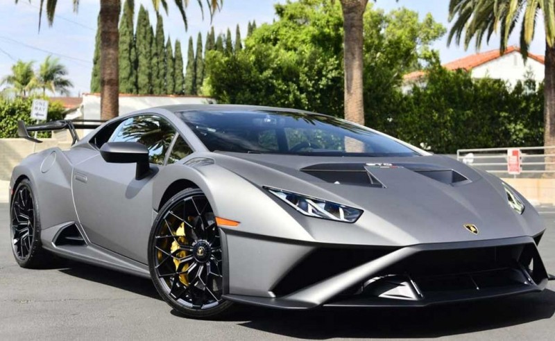 Стильный матово-серый Lamborghini Huracan STO выставили за 41 млн руб