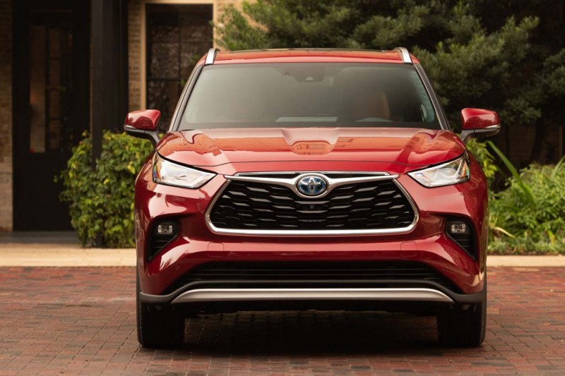 Новый Toyota Highlander 2021: кроссовер четвертого поколения