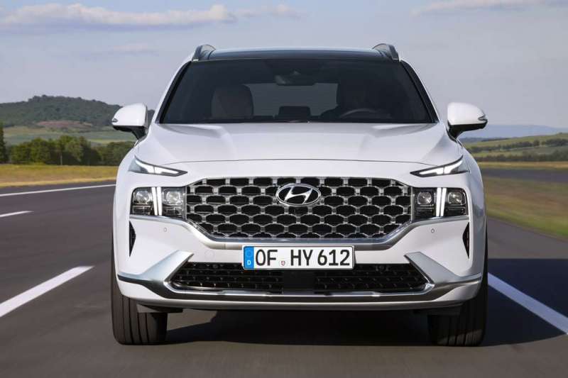 Hyundai Santa Fe 2021 года: плановый рестайлинг и переезд на новую платформу