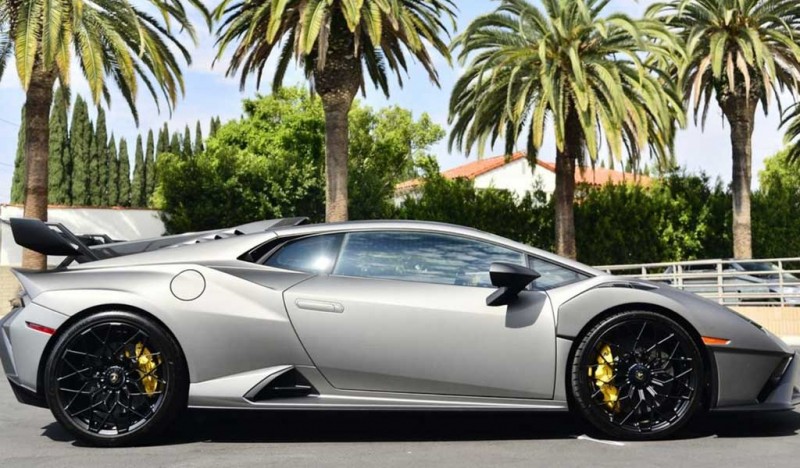 Стильный матово-серый Lamborghini Huracan STO выставили за 41 млн руб