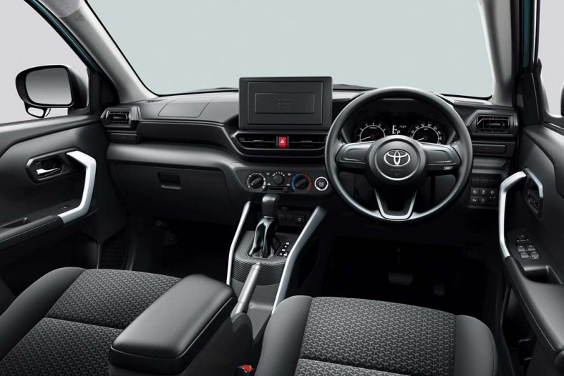 Toyota Raize: самый компактный кроссовер японской марки