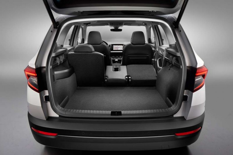 Skoda Karoq 2021: отзывы владельцев, комплектации и цены, фото в новом кузове