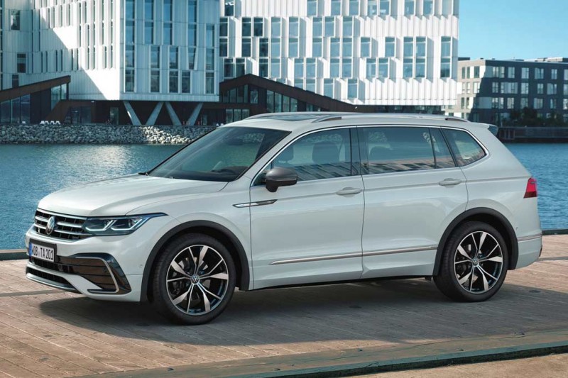 Удлиненный Volkswagen Tiguan Allspace 2021 обновили вслед за обычным Тигуаном