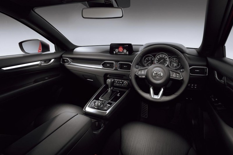 Mazda CX-8: кроссовер для японского рынка на базе модели СХ-9