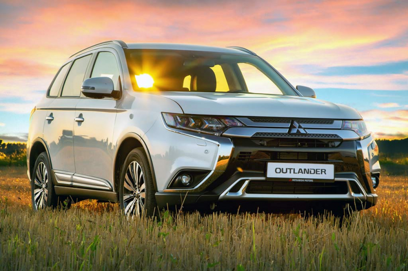 Обзор Mitsubishi Outlander 2021: комплектации и цены, фото в новом кузове